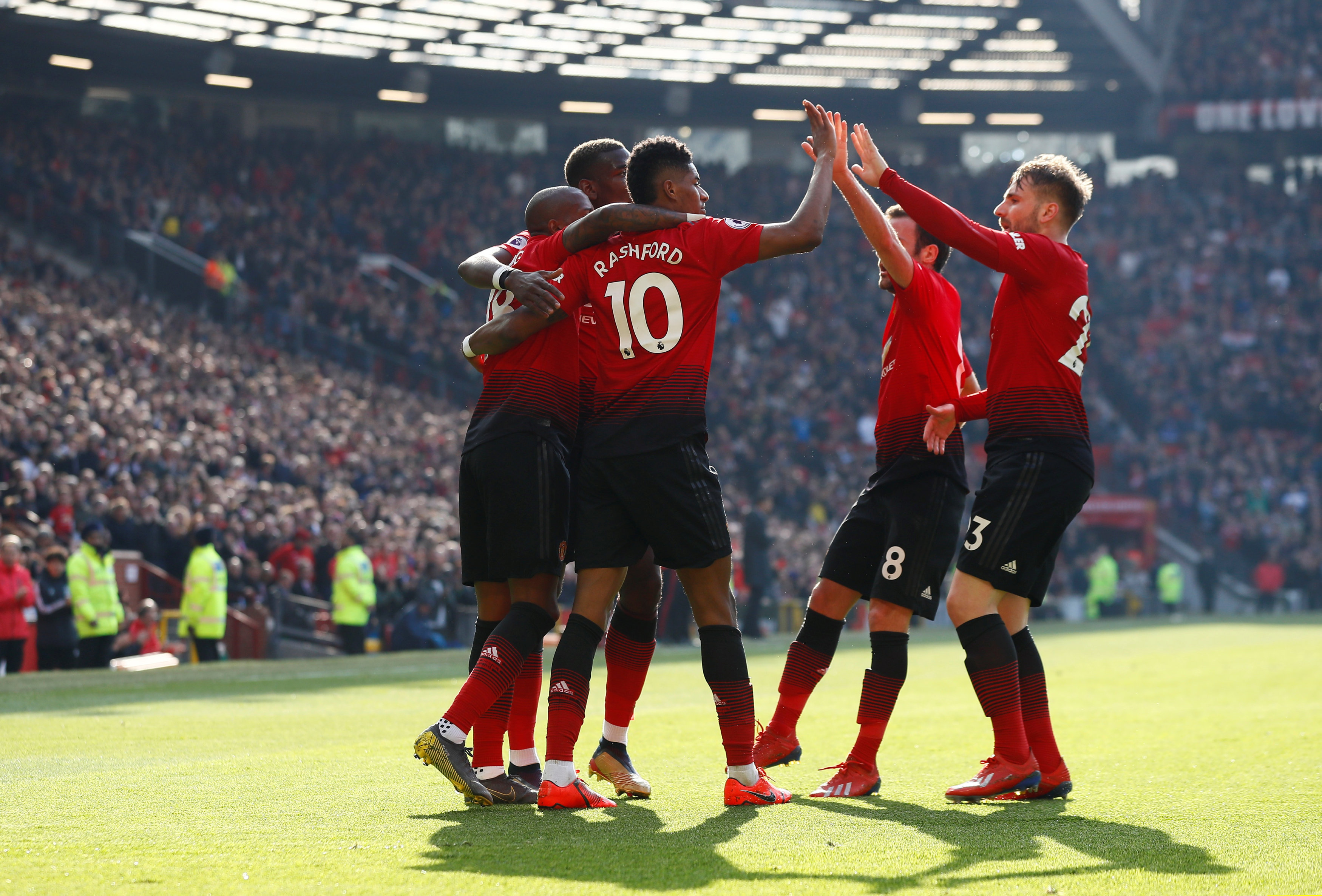 新月球队以 新月球队以